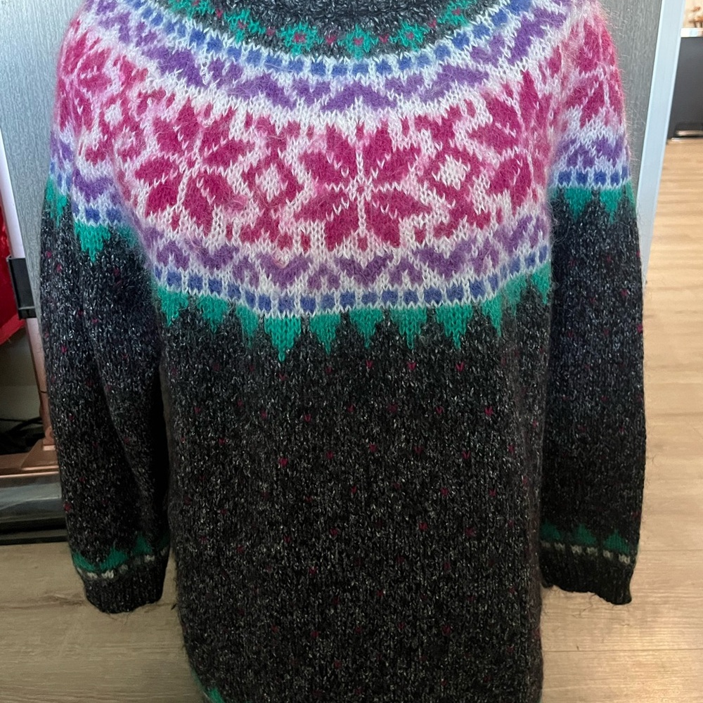 Chic Nordic Patterned Sweater
